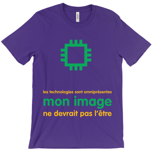 Tech is Ubiquitous Adult T-Shirts (French)