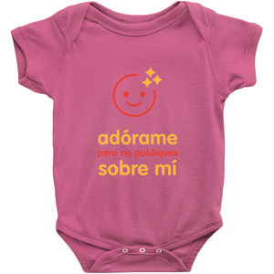 Adore me Onesie (Spanish)
