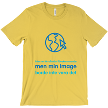 Internet is Ubiquitous Adult T-shirt (Swedish)