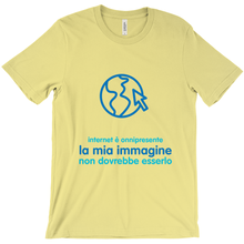 Internet is Ubiquitous Adult T-shirt (Italian)